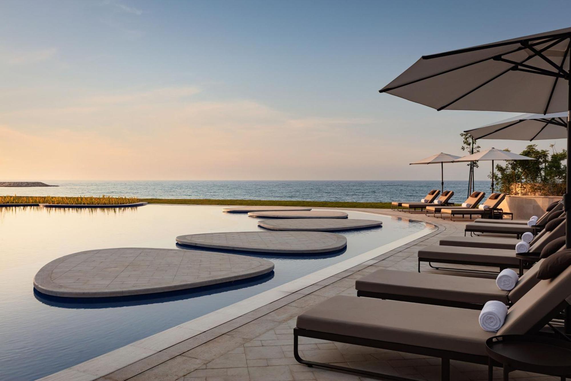 The St Regis Al Mouj Muscat Resort Exteriör bild